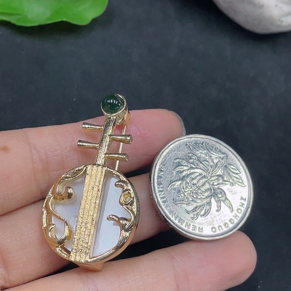 F30499668 Jadeite Inlaid Brooch Non-Gold Inlaid