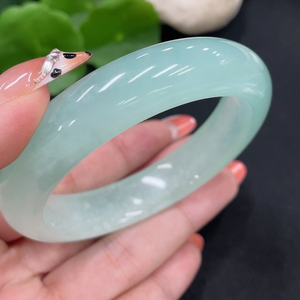 H34026470 Xiuyu (Serpentine Jade) Round Bracelet Size 55.4 Total Weight approx. 54.2g