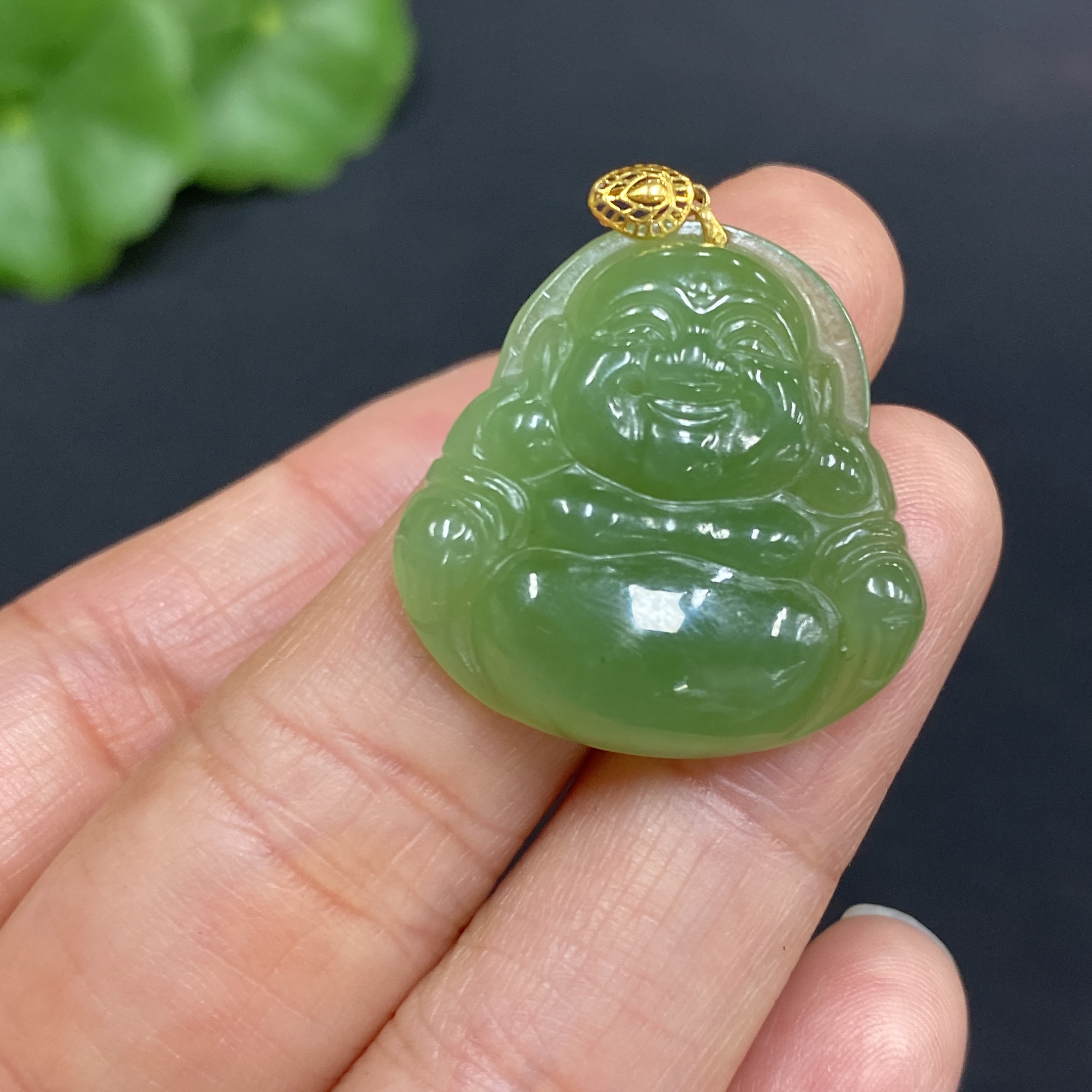 H30546024 Hetian Jade Pendant Buddha with 18K Gold Clasp Total Weight Approx. 4.3g