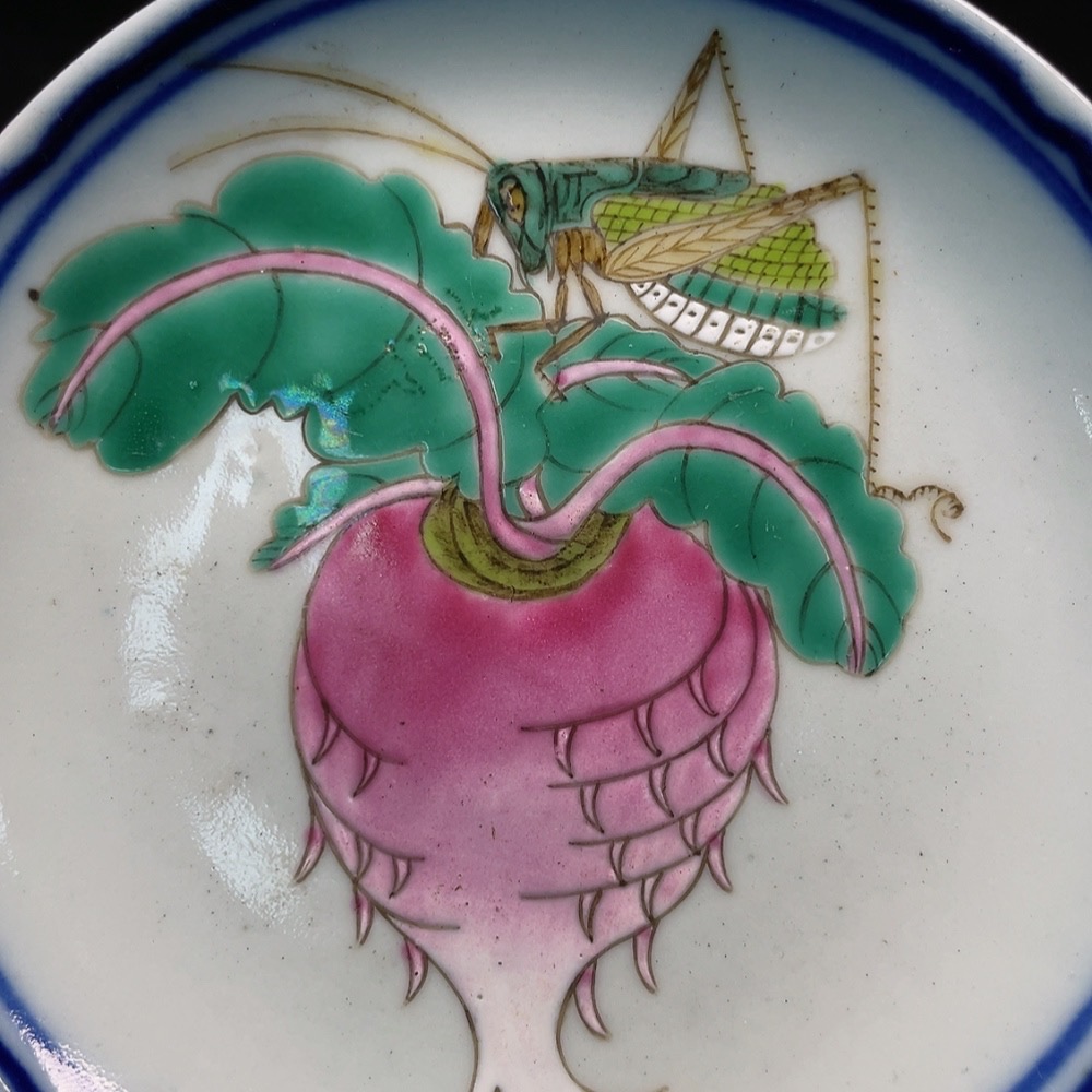 W30477581 Porcelain, Mint Condition, Late Qing Dynasty to Republic of China Blue and White Famille Rose Plate (Size as per the actual item)