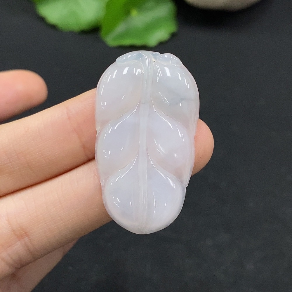F33867294 Jadeite Leaf Pendant Total Weight Approx. 6.23g