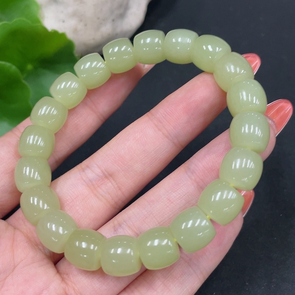H34027752 Hetian Jade Bracelet, Approx. 9.7mm, Total Weight Approx. 34.2g