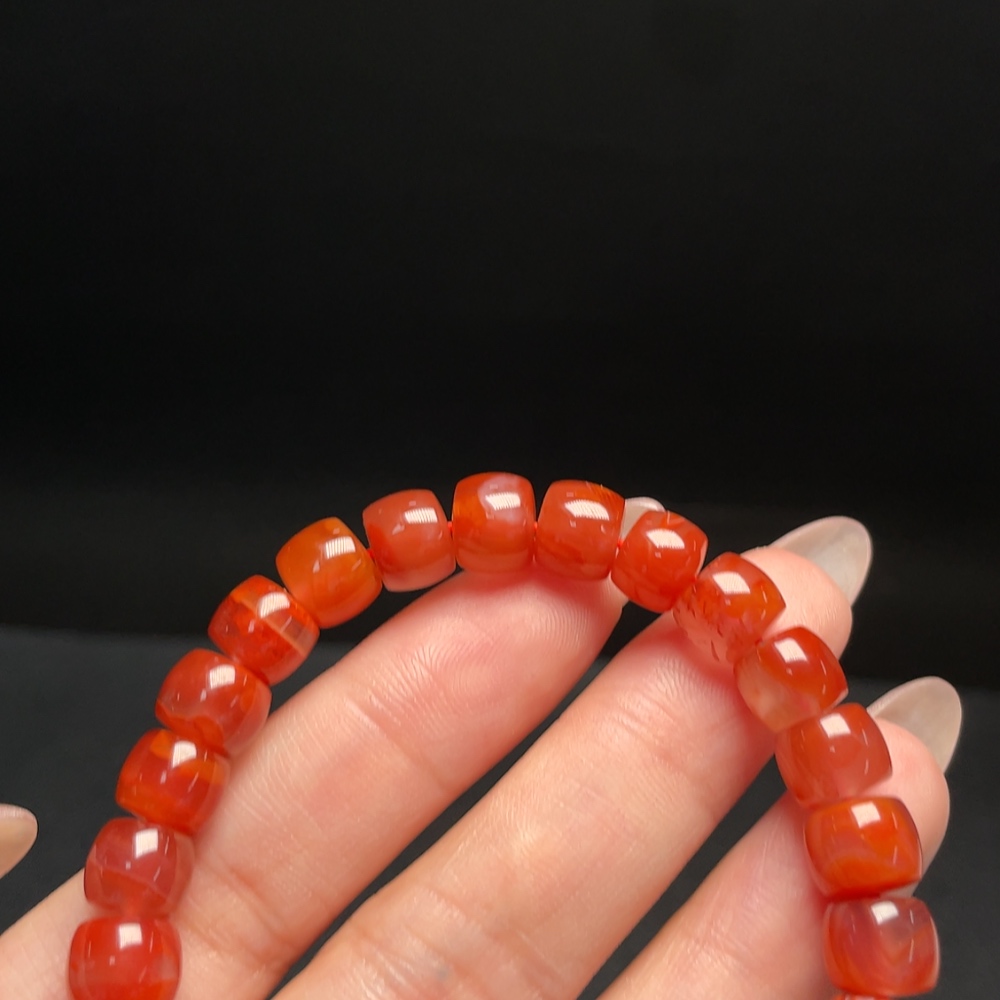 C34009551 Red Agate Bracelet with Visible Organic Matter, Total Weight Approx. 21.12g, Size About 8mm