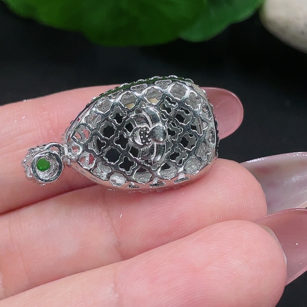 F34013158 Jadeite Inlaid Pendant Total Weight Approx.4g Non-Gold Inlaid With Non-A Grade Beads