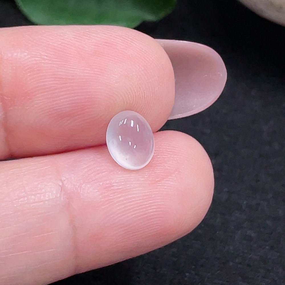 F32773170 Jadeite cabochon, total weight approx. 0.1g