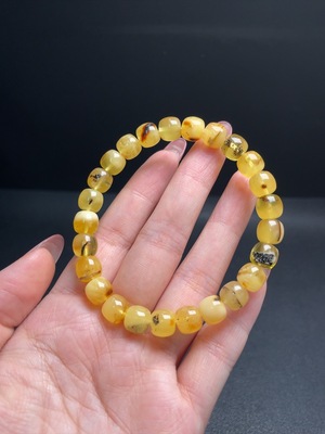 C29340471 Amber Beeswax Bracelet, Approx. 8.5mm, Total Weight Approx. 9.72g