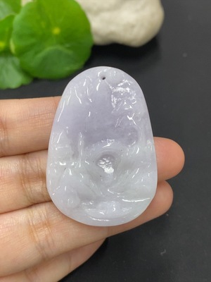 F46526205 翡翠山水牌挂件 货品总重量约20克