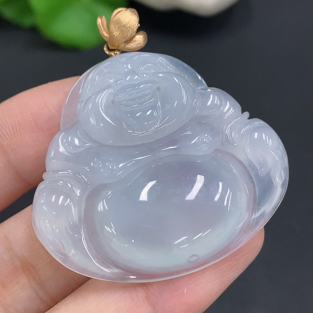 F26972285 Jadeite Buddha Pendant with 18K Gold Clasp, Total Weight Approximately 20.3g