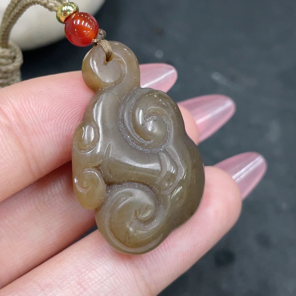 H33840897 Hetian Jade Pendant Ruyi
