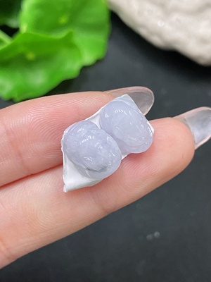 F34021832 Jadeite Pendants Sell as a Lot