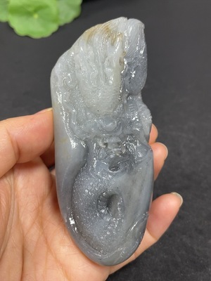H42954395 和田玉手把件   龙   货品总重约158.3g