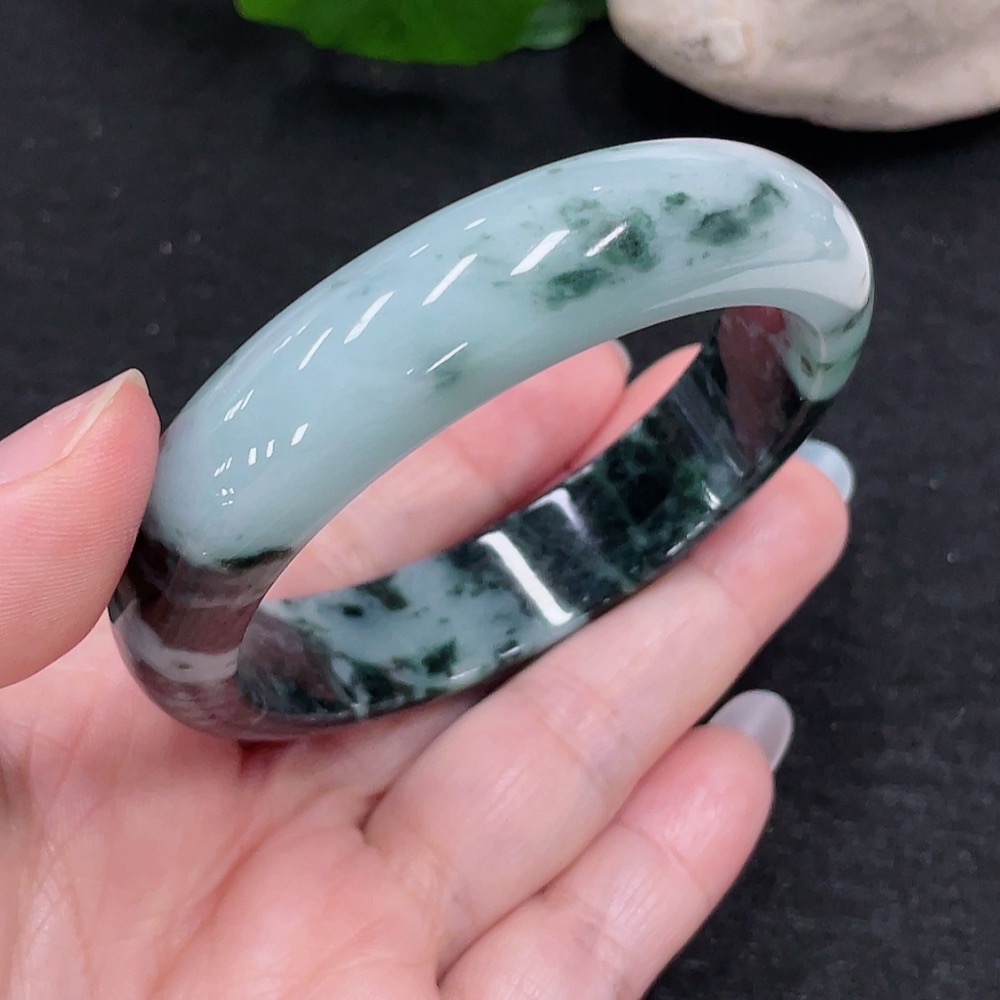 F33899740 Jadeite Round Bangle Size 55.7 Total Weight Approx. 57.3g (Including Other Mineral Components)