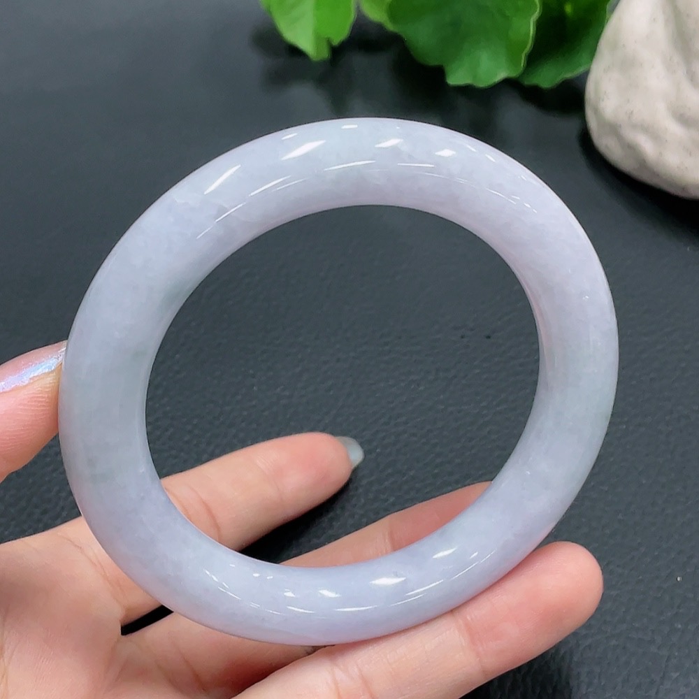 F22528624 Jadeite Bangle Size 57mm with Crack Total Weight 70.492g