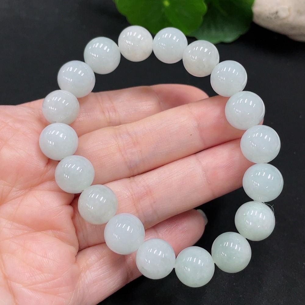 F31626800 Jadeite Bracelet, approximately 11mm, total weight about 40.3g