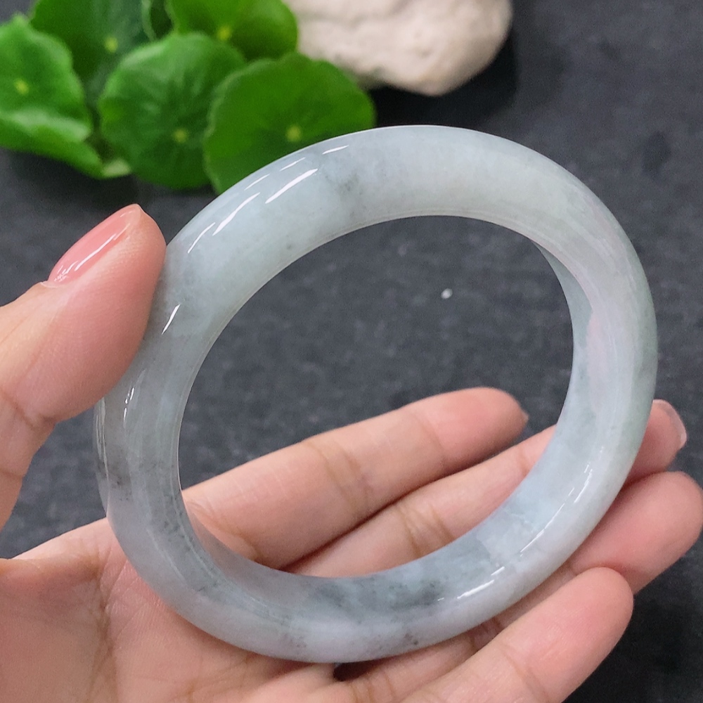 F34998065 Jadeite Round Bangle, Total Weight Approx. 67.4g, Size 57.8