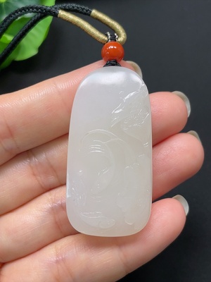 H46526886 和田玉连年有余挂件 总重约24.7g 含绳