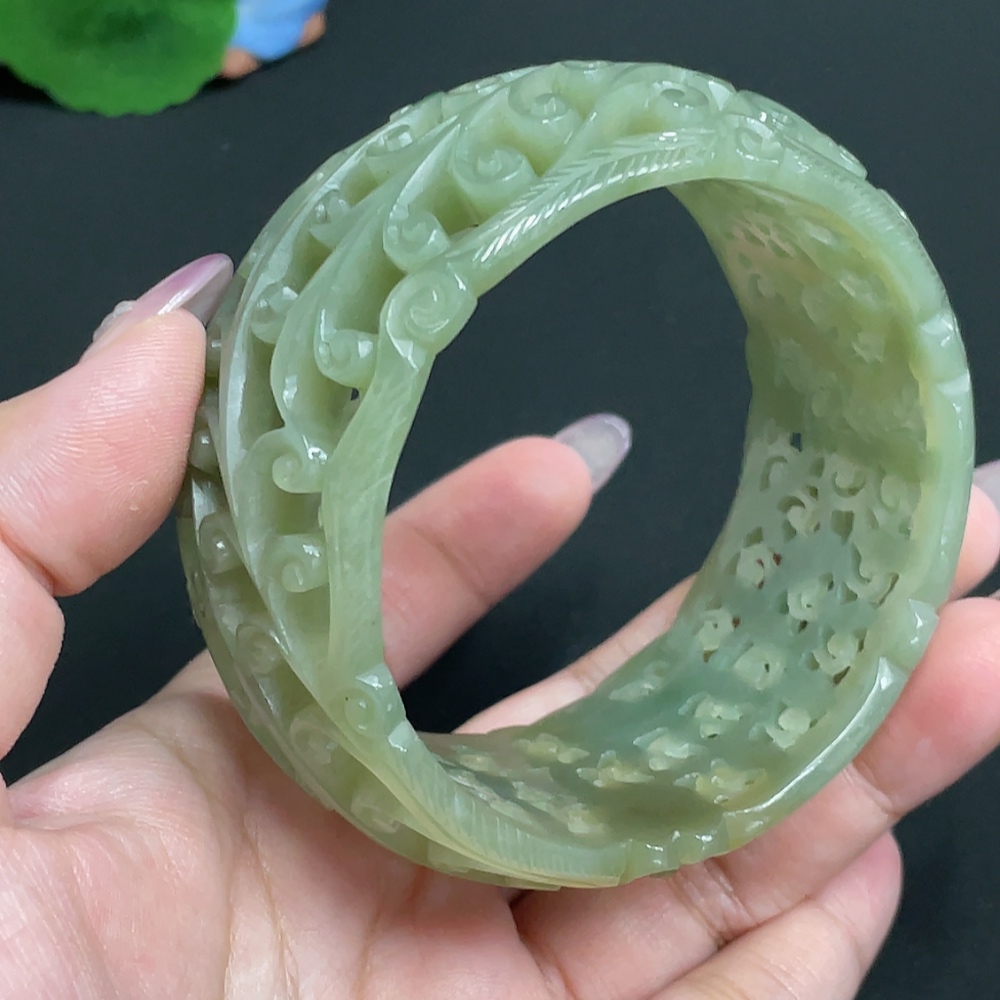 H33881932 Hetian Jade Carved Flower Bracelet Size 63.2 Total Weight Approx. 89.6g