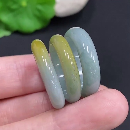 F31687950 Jadeite Rings Sell as a Lot