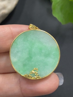 F16706248 Jadeite inlaid pendant 18K gold total weight about 7.3g