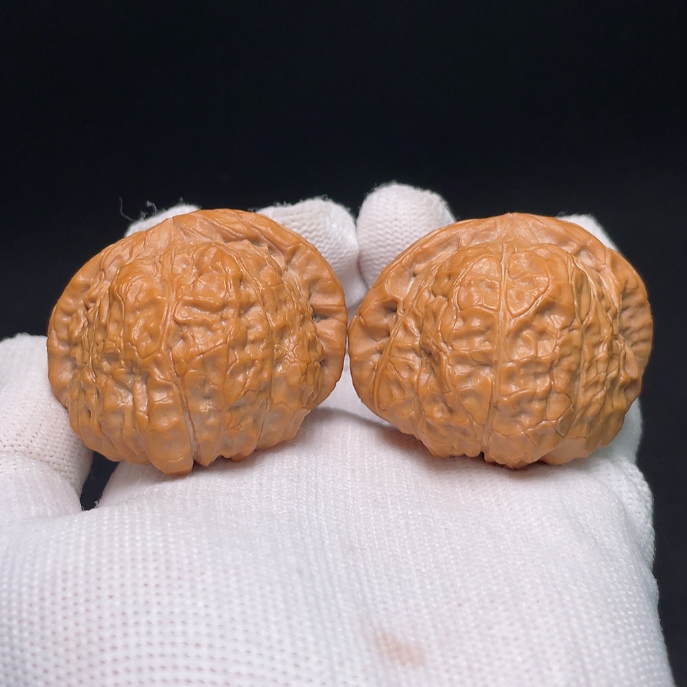 W27078962 Pumpkin-shaped Walnut