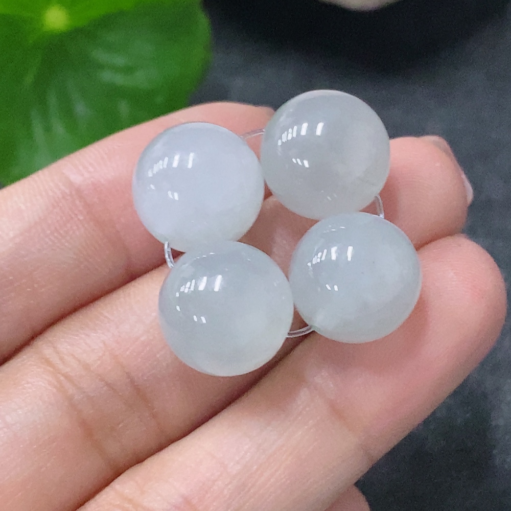 F34010292 Jadeite Beads Sell as a Lot