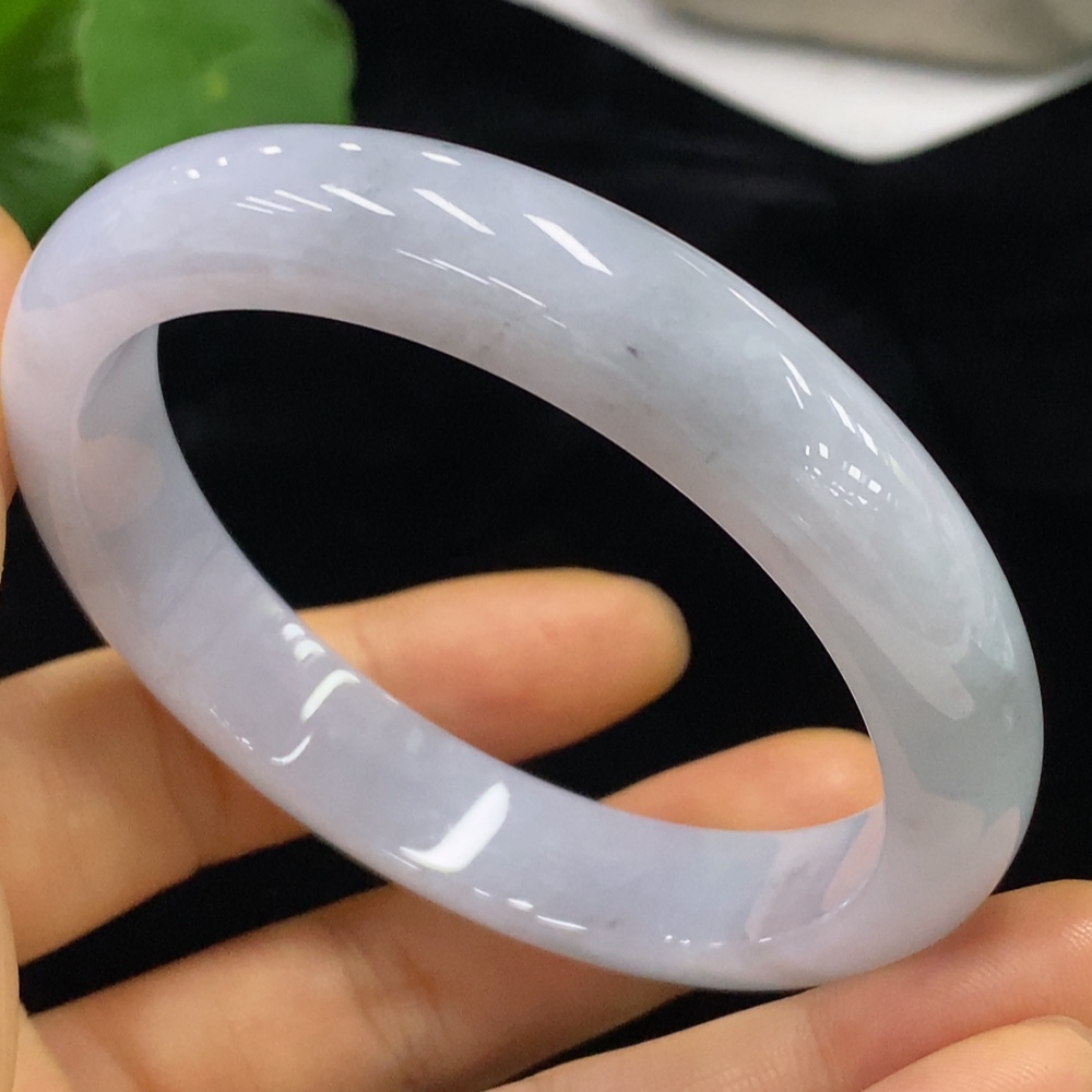 F34949167 Jadeite Round Bangle Total Weight about 52g Size 57.8