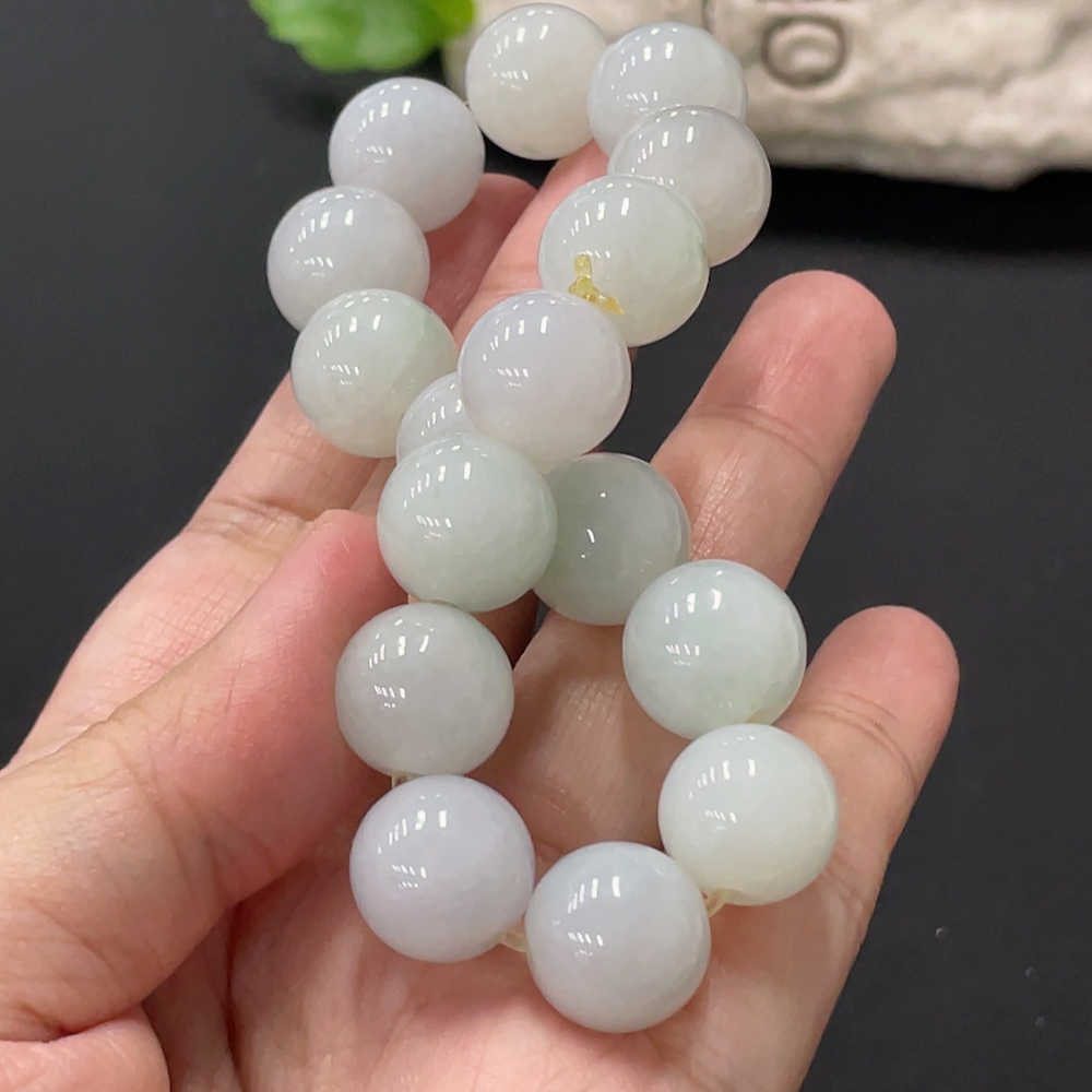 F35147315 Jadeite Bracelet Approx. 13.7mm Beads Total Weight Approx. 65.5g