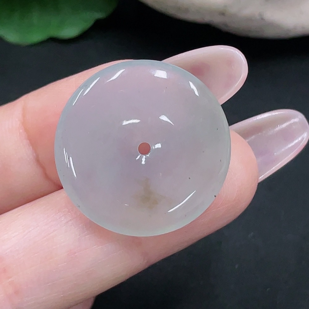 F34069191 Jadeite Safety Buckle Pendant, Total Weight Approx. 4.2g