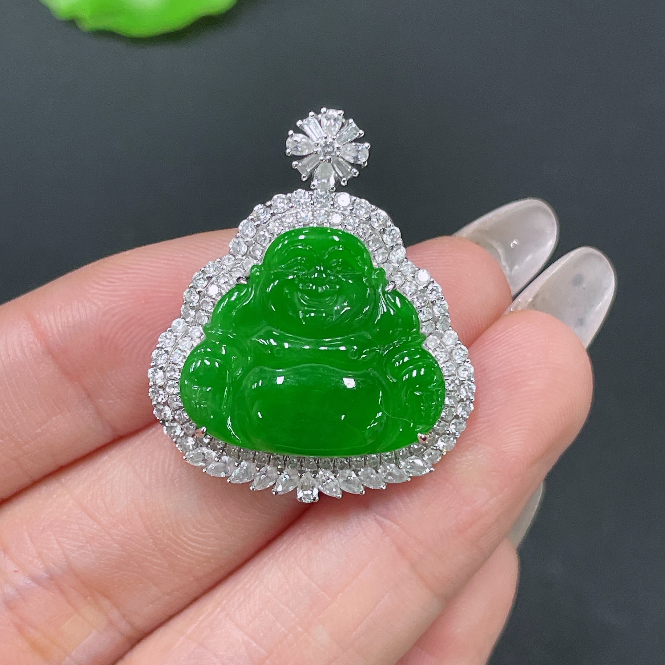 F35159215 Jadeite Buddha Pendant with 18K Gold and Diamond Setting, Total Weight Approx. 9.76g