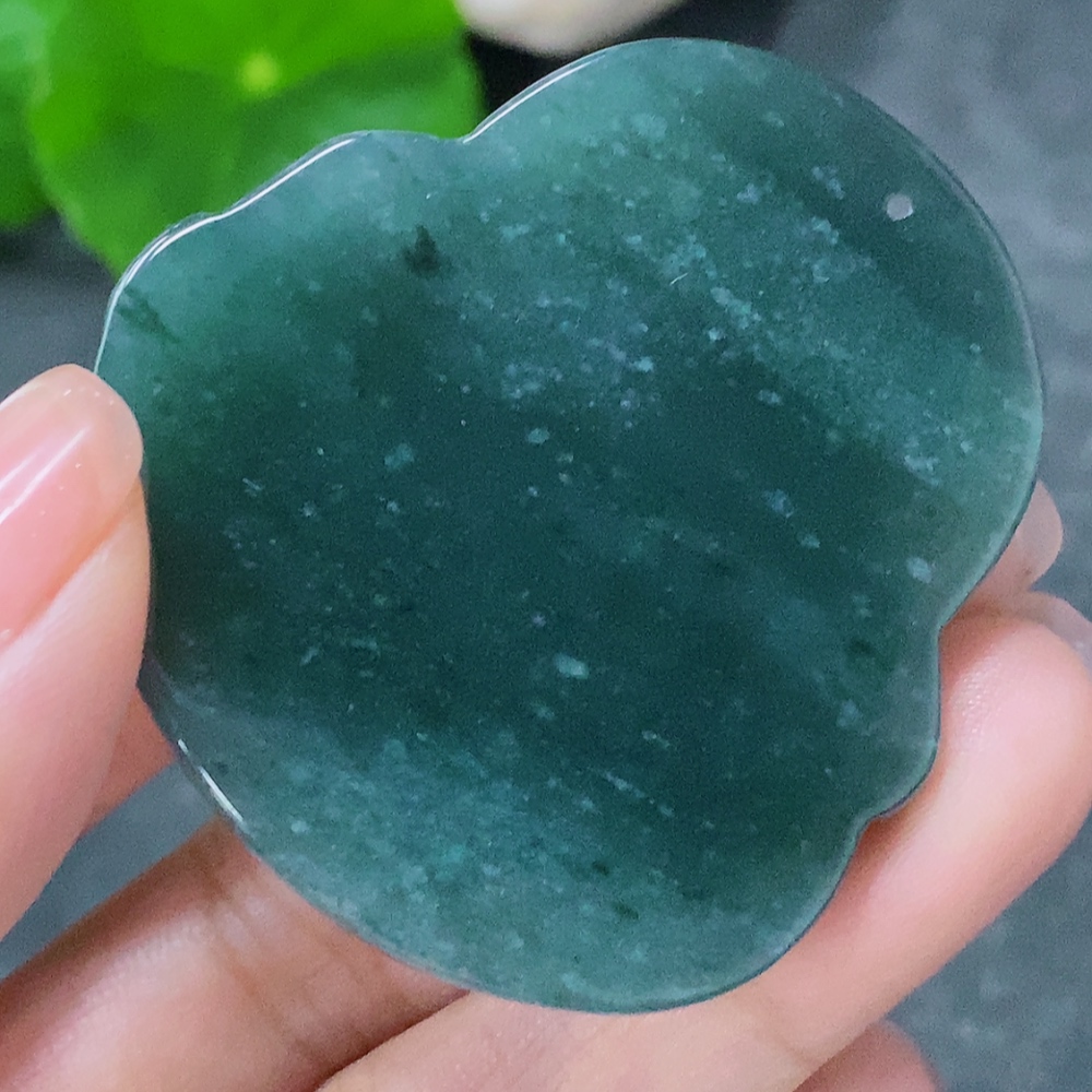 F34043292 Jadeite Pendant Buddha, Total Weight Approx. 34.98g