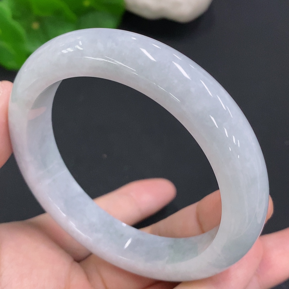 F34071668 Jadeite Round Bracelet Size 57.7 Total Weight Approx. 66.7g