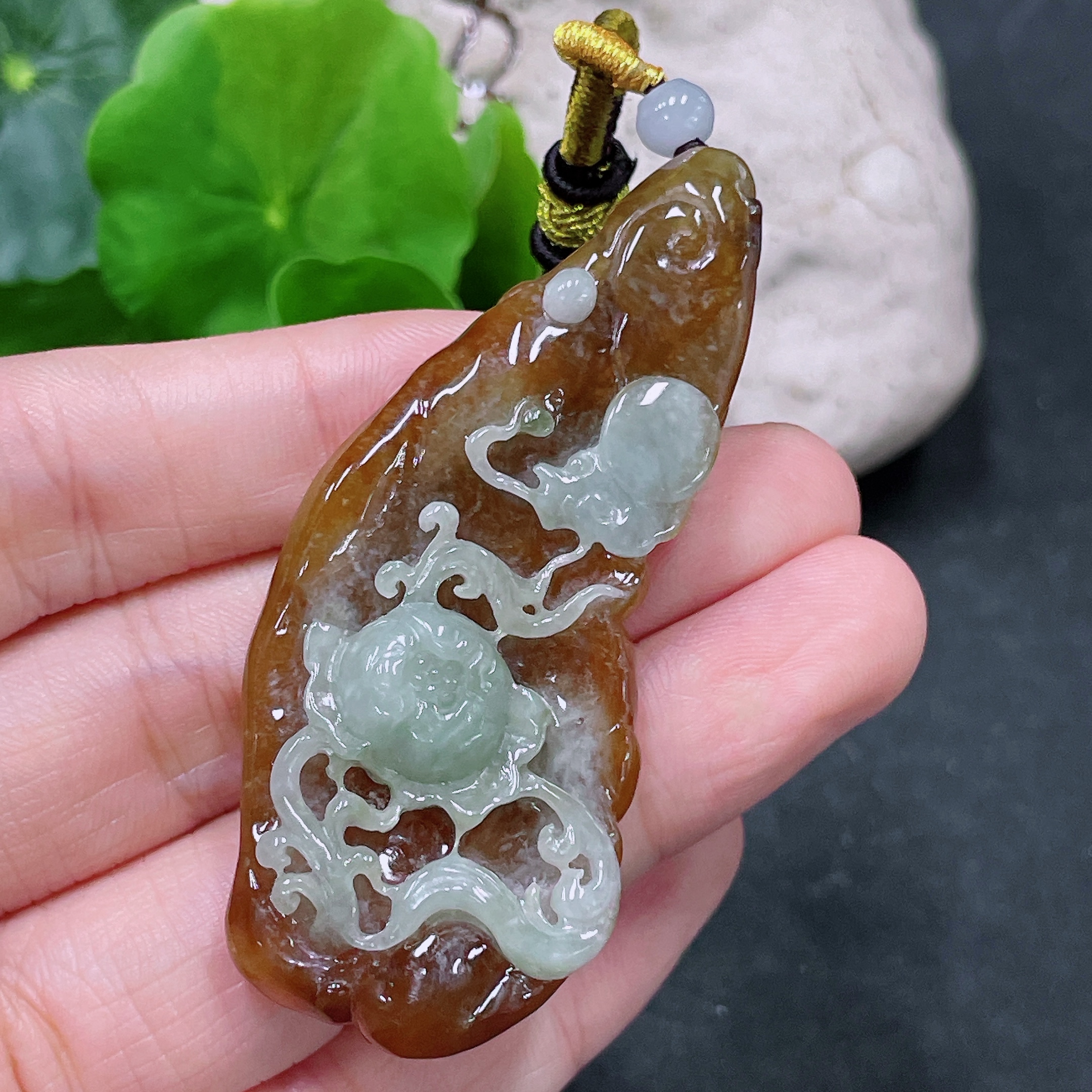 F33838640 Jadeite Pendant, color origin undetermined, total weight including string approx. 25.65g