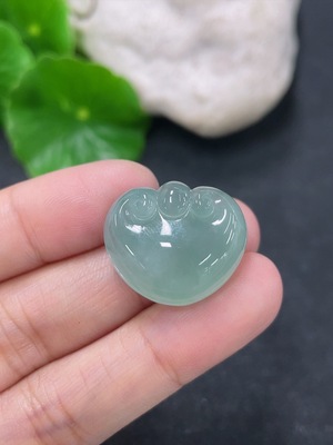 F46568964 翡翠挂件如意 货品总约重6.06g