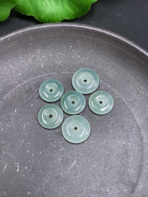 F34968451 Jadeite Peace Buckle Sell as a Lot