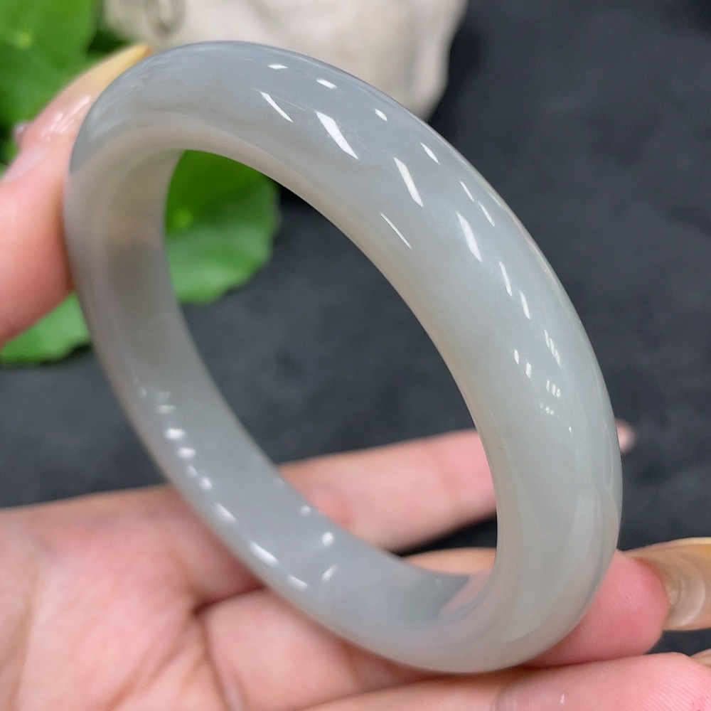 H32823555 Hetian Jade Round Bracelet Size 57.1 Total Weight Approx.54.6g