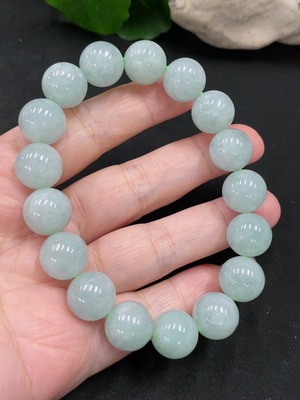 F35129103 Jadeite Bracelet  12.2mm approx.  Total Weight about 56.43g