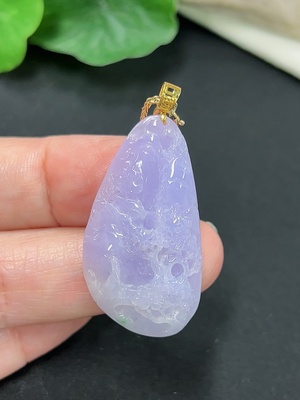F41941915 翡翠挂件 18k 含链货品总重约8.25g  链非金