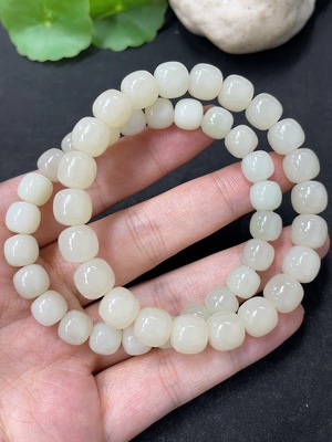 H46576487 和田玉手串  最大卡8.8mm左右   货品总重约48.6g