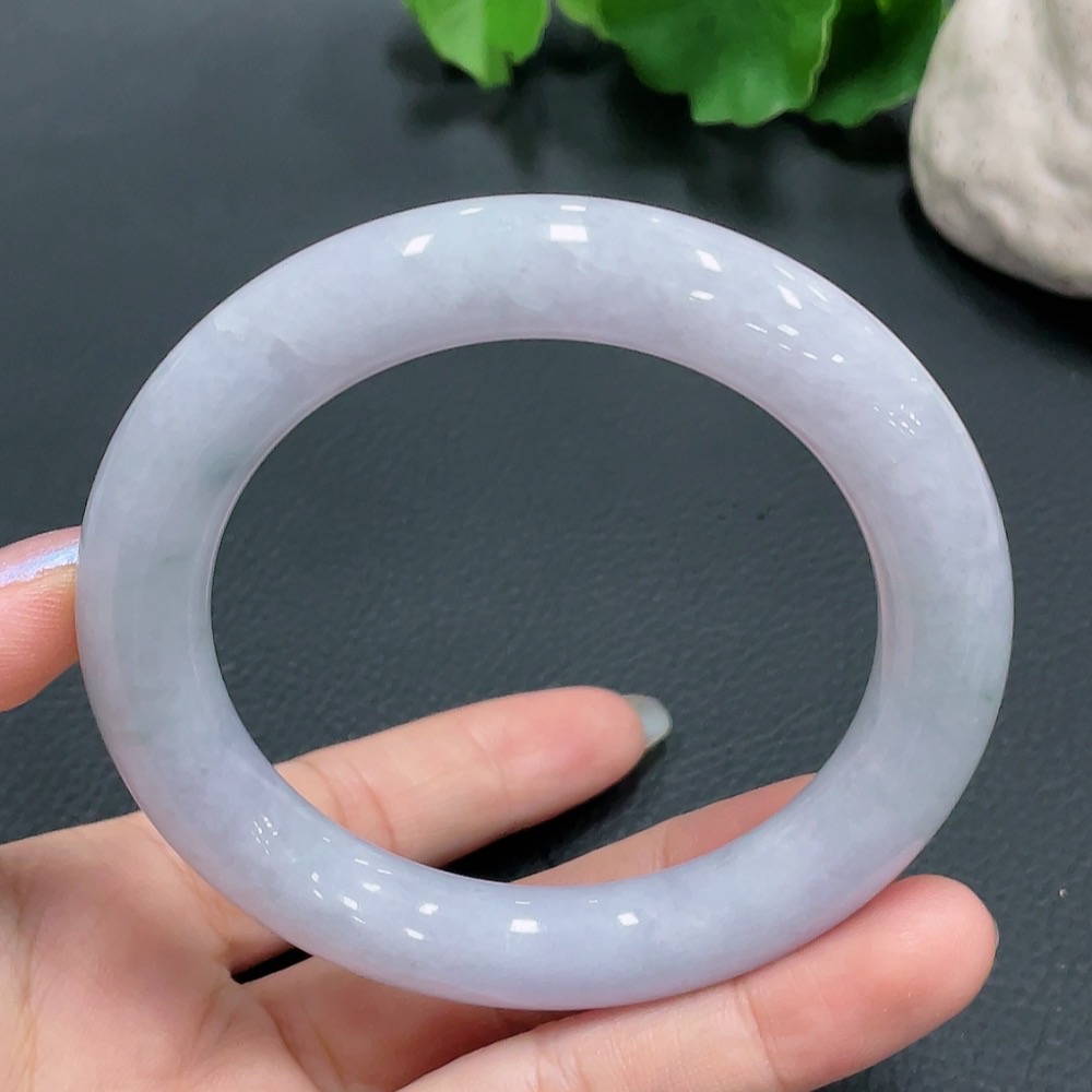 F22528624 Jadeite Bangle Size 57mm with Crack Total Weight 70.492g