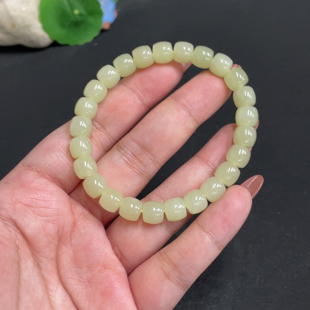 H34004770 Hetian Jade Bracelet Approx. 7.7mm Total Weight Approx. 22.2g