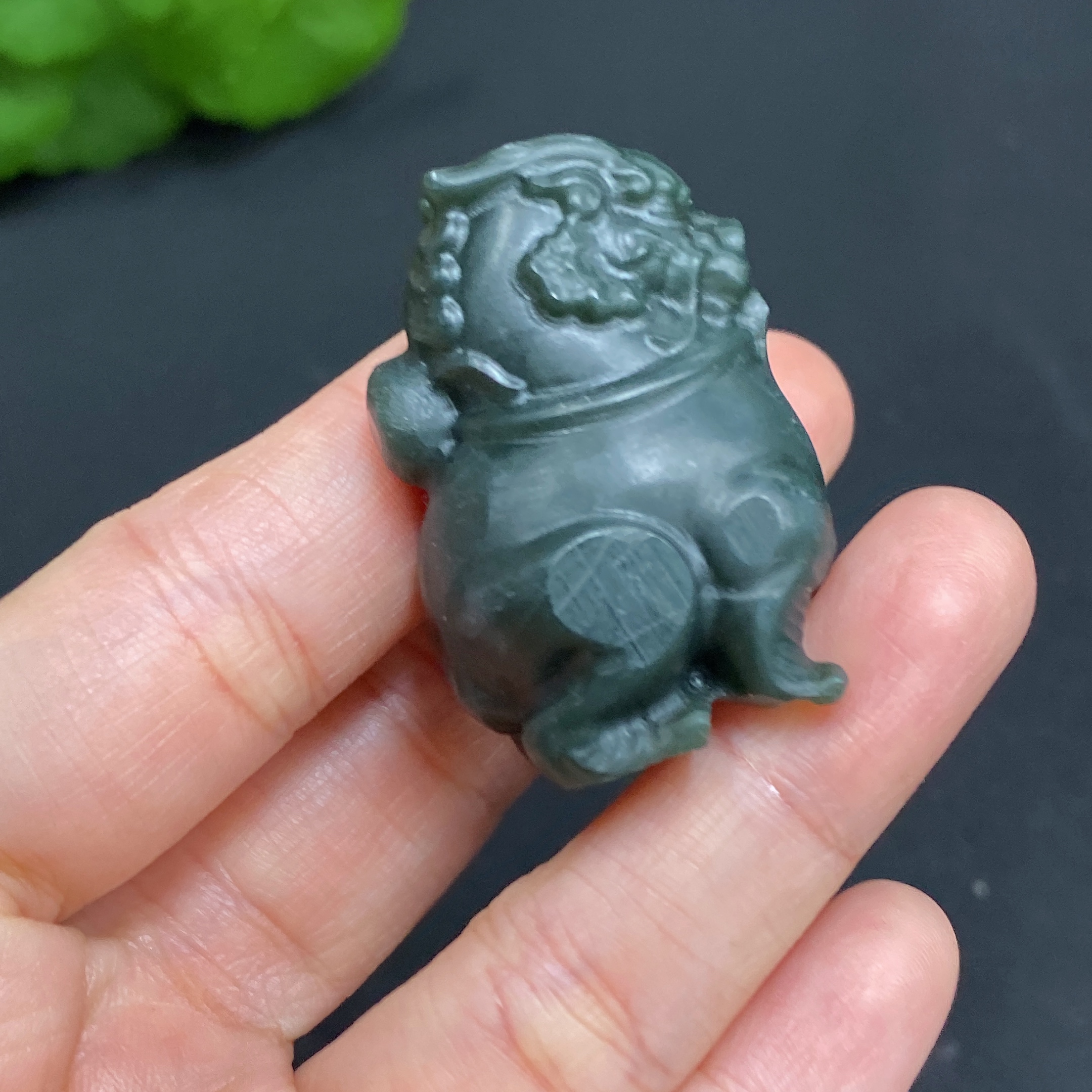 H29429787 Hetian Jade Pendant  Auspicious Beast  Total Weight: approx.28.3g