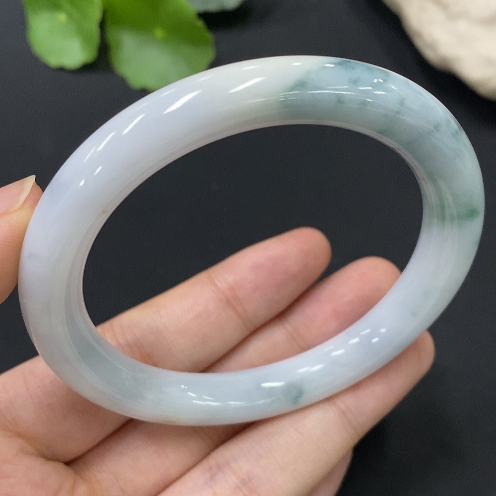 F26021247 Jadeite Round Bangle Total Weight Approx. 46.5g Size 56.3