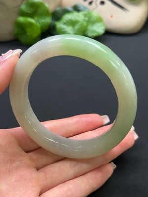 H41917118 和田玉正圈手镯 内径59.7mm 总重约77.5g