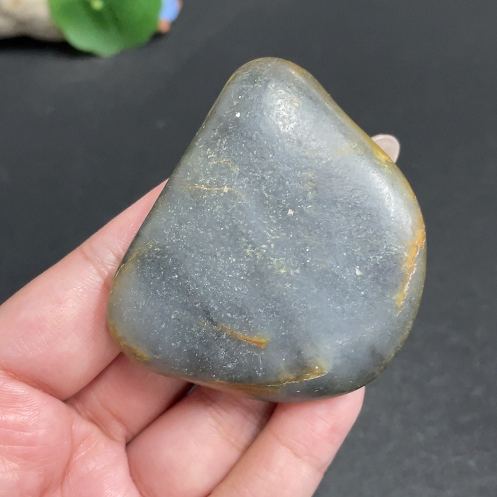 H30462754 Hetian Jade with undetermined skin color origin, total weight about 86g