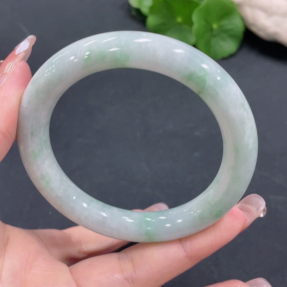 F21345751 Jadeite Round Bangle Size 57.3 Total Weight 65.492g