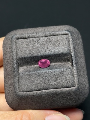 C46537516 尖晶石裸石 货品总重约1.20克拉