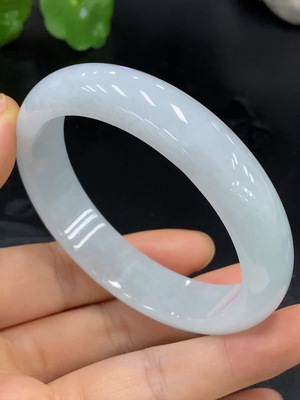 F28206470 Jadeite Round Bangle, Total Weight Approx. 57.49g, Size 57.5