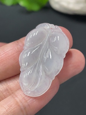 F24837866 Jadeite Pendant Leaf Approx. 3.92g