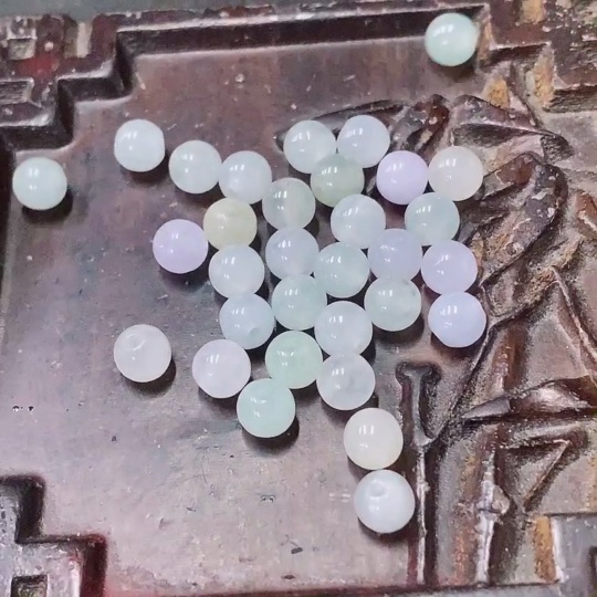 F34042831 Jadeite Beads Approx. 5.2mm Total Weight Approx. 11.7g Sell as a Lot