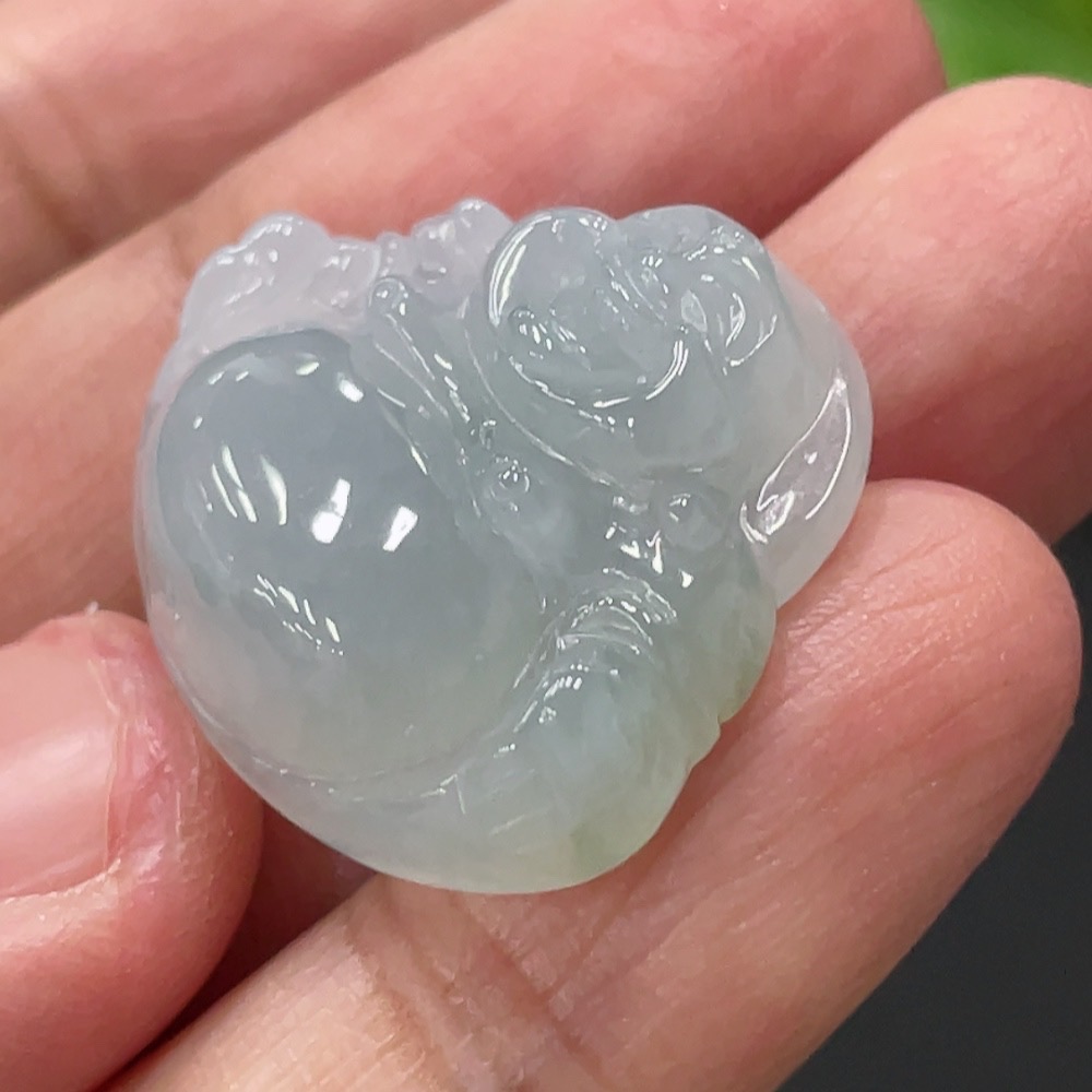 F34059044 Jadeite Buddha Pendant Total Weight: Approx. 6.85g